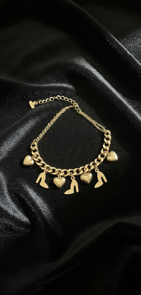 Golden Charm Bracelet | Bracelet | Jueria