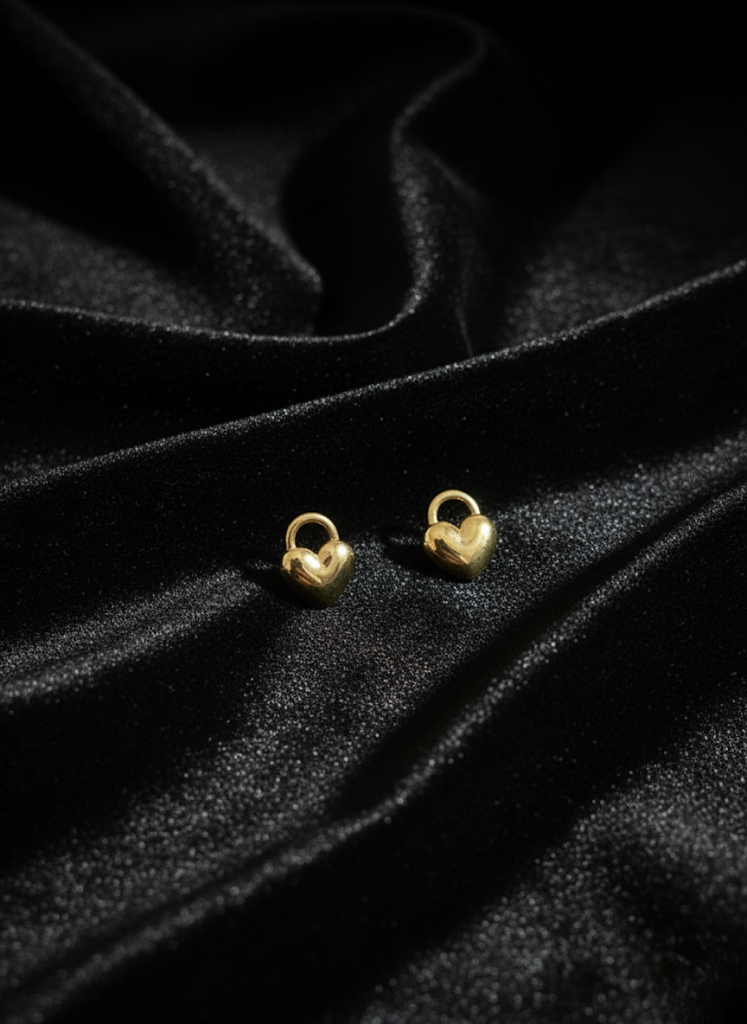 Golden Heart Lock Stud Earrings | Earrings | Jueria