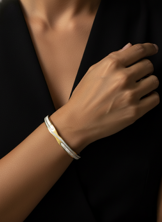 Golden Mother-of-Pearl Bracelet | Jueria