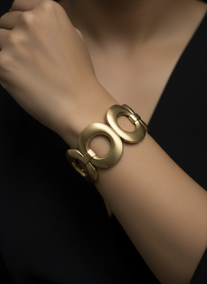 Golden Eclipse Bracelet | Jueria