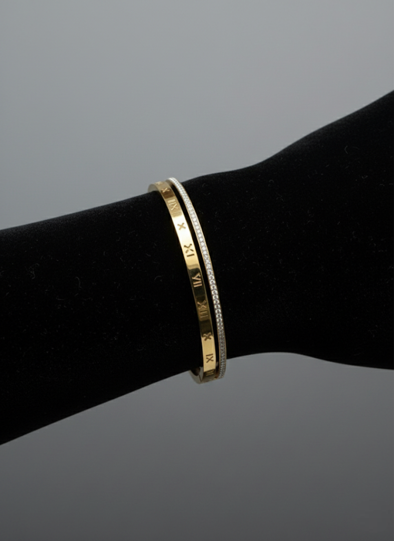 Roman Numeral Gold Luxe Bracelet | Jueria