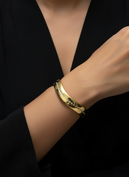 Golden Pave Wave Cuff Bracelet | Jueria