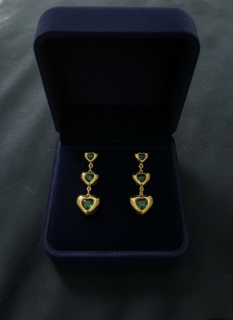 Emerald Cascade Heart Drop Earrings | Earrings | Jueria