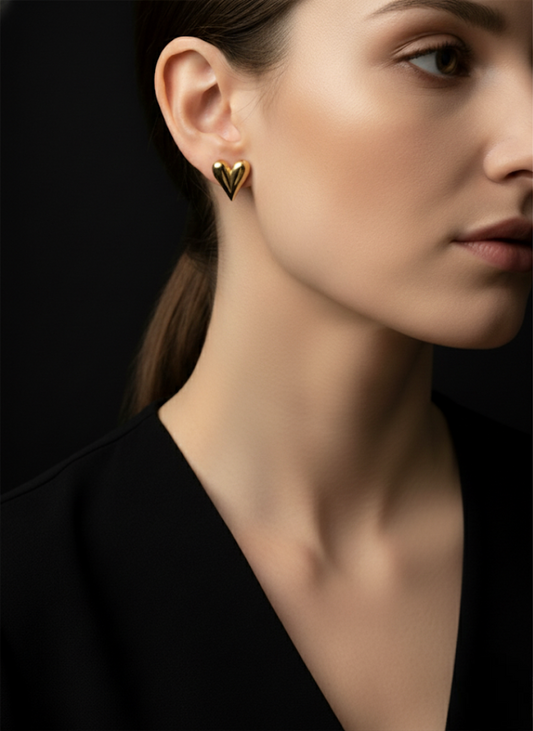 Golden Heart Studs | Earrings | Jueria