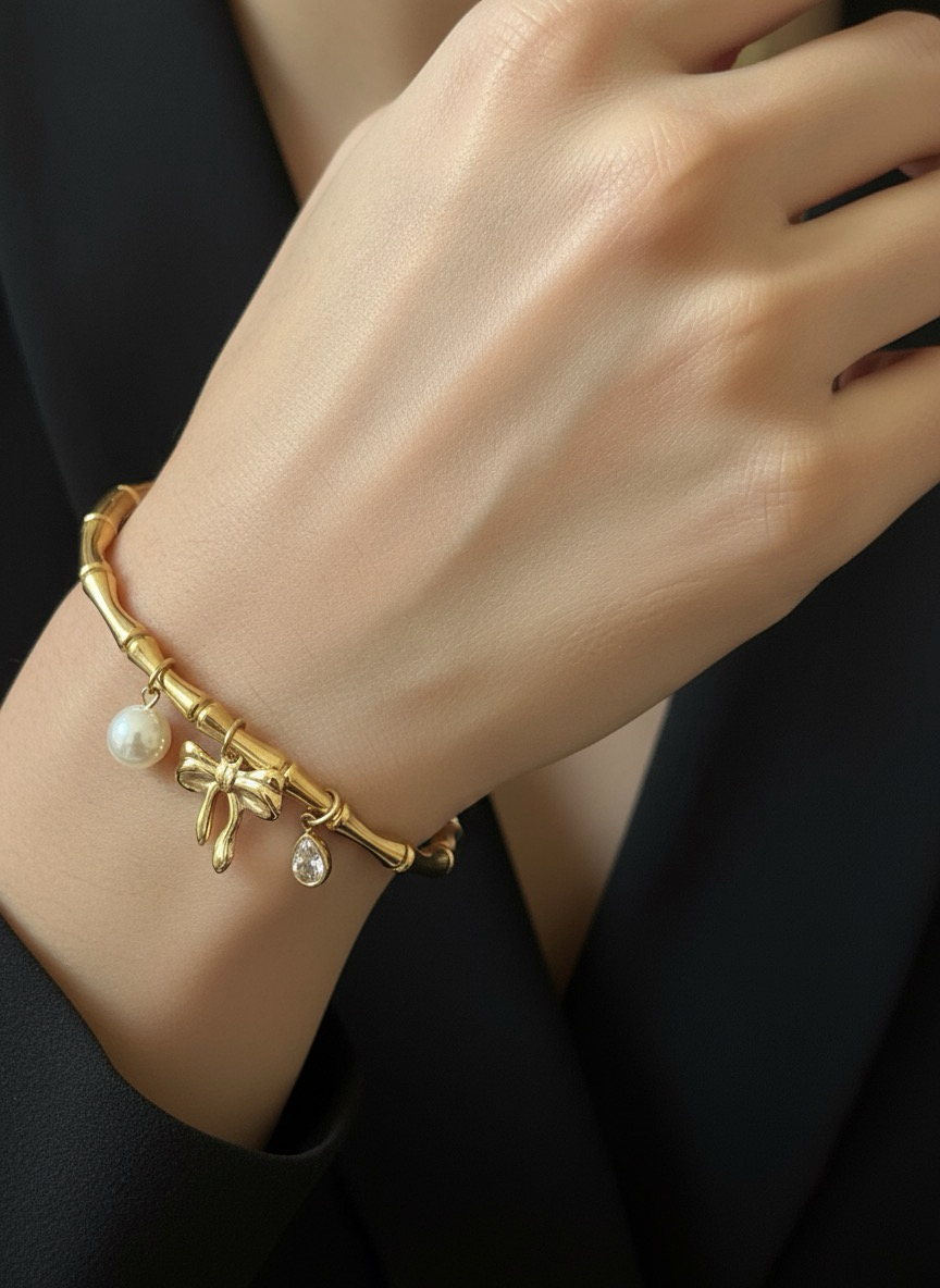 Golden Bamboo Charm Bracelet | Jueria