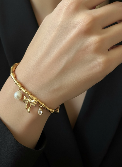 Golden Bamboo Charm Bracelet | Jueria