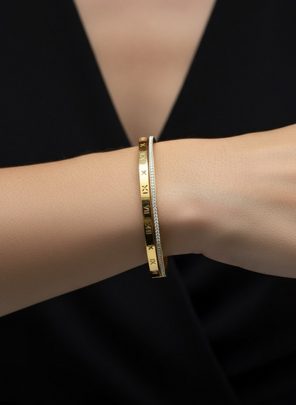 Roman Numeral Gold Luxe Bracelet | Jueria