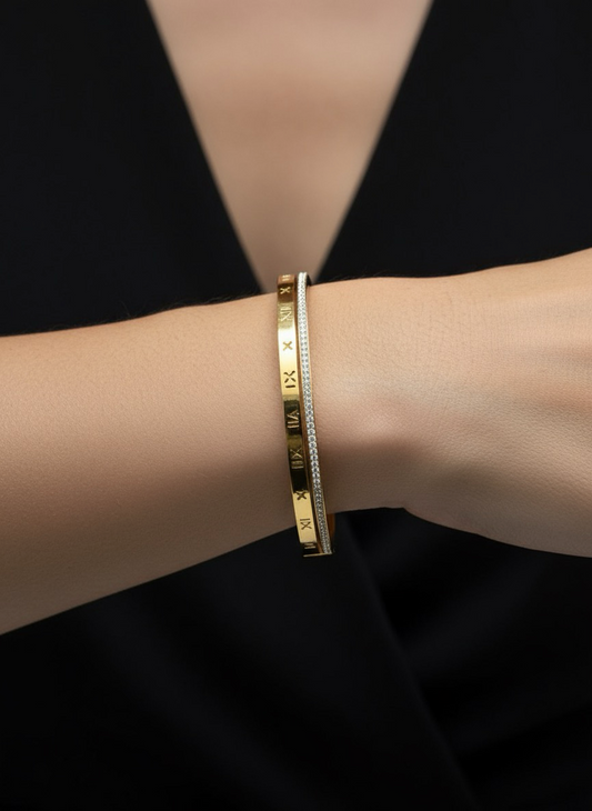 Roman Numeral Gold Luxe Bracelet | Jueria