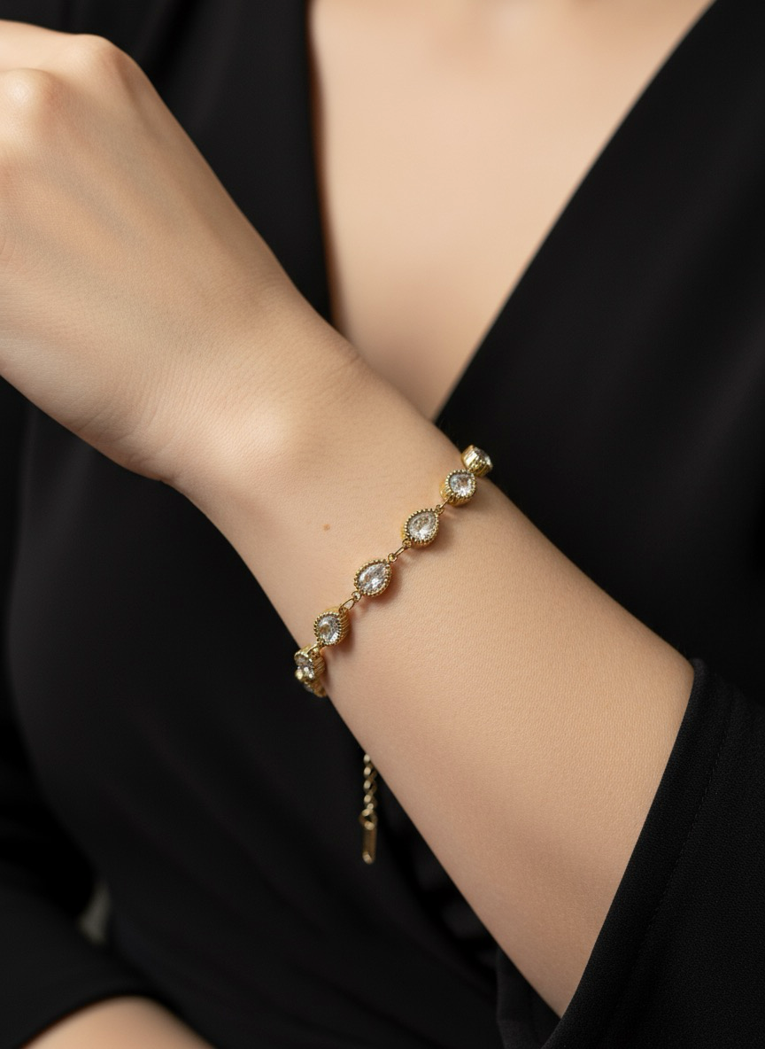 The Stella Solitaire Bracelet  | Bracelet | Jueria