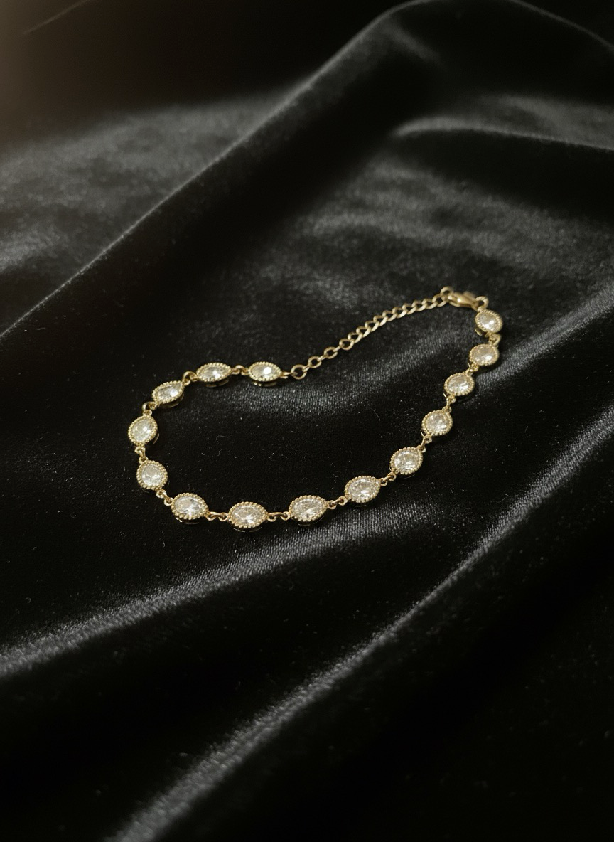 The Stella Solitaire Bracelet  | Bracelet | Jueria