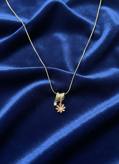Blush Bloom Pendant Necklace | Pendant Necklace | jueria