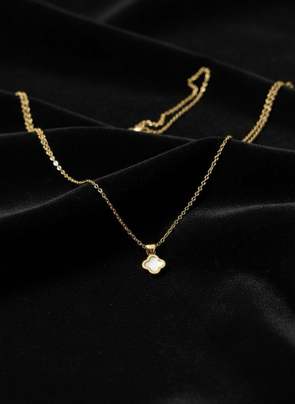 Mother of Pearl Clover Pendant | Beautiful Pendent Under 500|  Jueria