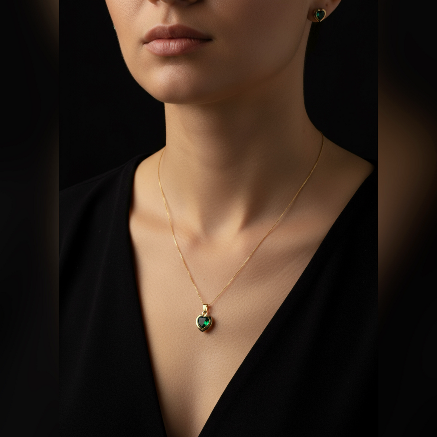 Emerald Heart Harmony | Beautiful Pendent Set | Jueria